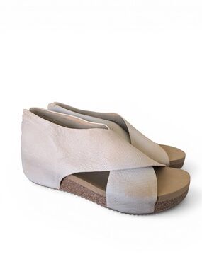 Volatile Alton PV135 Women’s Beige Leather Zipper Strap Sandals Shoes Size 7